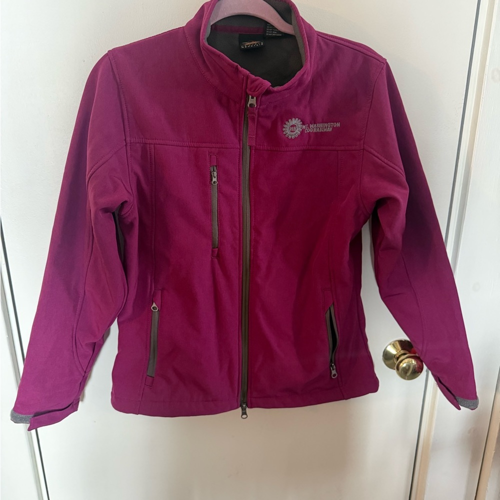 Women's Magenta Softshell Jacket